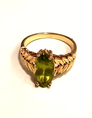 14k Gold Peridot Marquise Ring 1.5-ct Fancy Gold Band Beverly Hills Gold Estate - Image 1 of 4