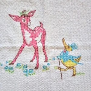 Vintage weiße Baby Empfangsdecke mit rosa Hirsch gelbe Enten 33" x 40" Baumwolle - Bild 1 von 11