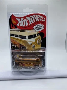 2011 Hot Wheels Kmart Mail In VOLKSWAGEN T1 DRAG BUS Gold & Black GREAT CARD - Picture 1 of 2