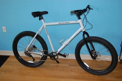 Oversize Mountain bike for Big & Tall Riders / 25" frame / Holds up to 550# - Image 1 of 4