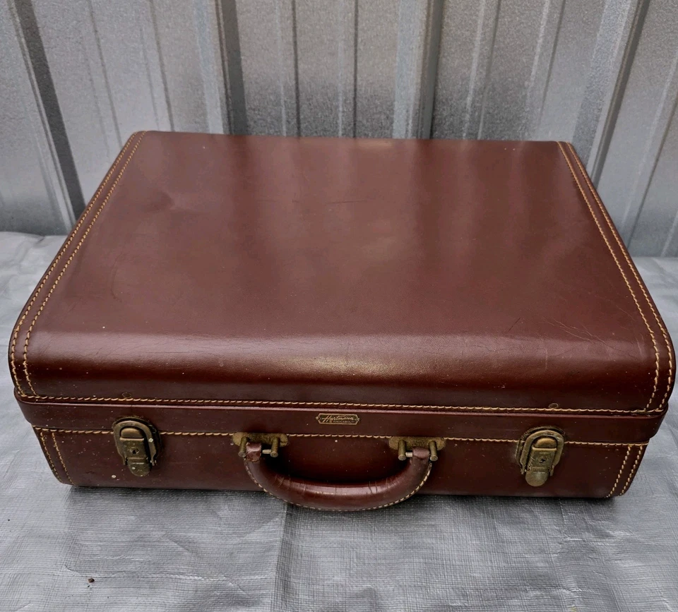 Vintage Hartmann Knocabout Leather Suitcase With Keys 19"x14"x7" - Image 1 of 4
