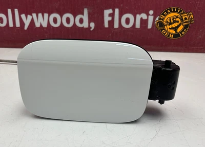 AUDI Q5 SQ5 2018-2024 tanque de combustible llenado bolsillo tapa de puerta con tapa (blanco) OEM 39 km Foto 1 de 4