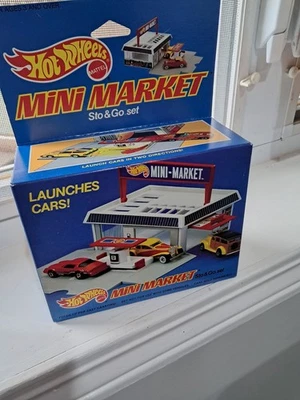 VTG ~1987 MATTEL HOT WHEELS~ Mini Market ~STO &GO SET~ New In SEALED BOX!  - Image 1 of 4