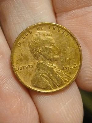 1928 Lincoln Wheat Penny Rare Color No Mint Mark - L On Rim Vintage Collectible - Image 1 of 4