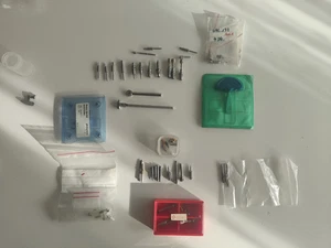 Zahnarzt Praxis Instrumente & Bohrer – Straumann Ratschen, Drehhilfe, Bohrer - Picture 1 of 13