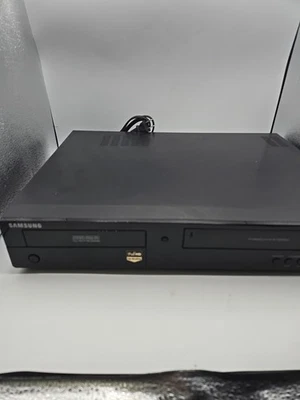 Samsung DVD-VR375 DVD/VCR Combo Recorder HDMI Output FOR PARTS ONLY  - Image 1 of 4