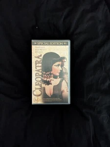 Cleopatra 2 x Vhs 2001 Special Edition Box Set Elizabeth Taylor, Richard Burton - Picture 1 of 1