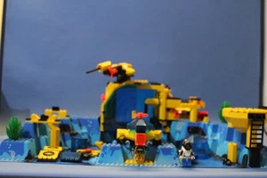 Lego - Aquazone - Neptune Discovery Lab - 6195 - Incomplete - Picture 1 of 8