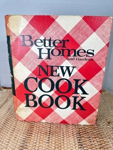 1968 The New Better Homes and Gardens Cook Book Meredith Press 5 Ring Binder - Picture 1 of 8