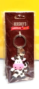 BRAND NEW HERSHEY'S CHOCOLATE WORLD LAS VEGAS SOUVENIR COW KEYCHAIN - Picture 1 of 3