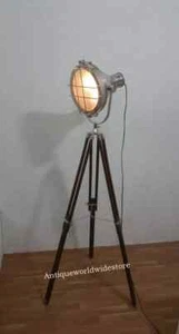 STAGE LAMP LIGHT TRIPOD LIGHT WITH WOODEN STAND STRAND FILM MOVIE THEATER - Picture 1 of 3