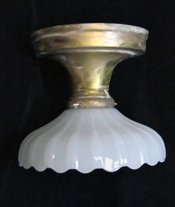 VINTAGE CEILING LIGHT WITH BRASS CANOPY MOUNT WITH SCALLOPED MILK GLASS SHADE - Picture 1 of 10
