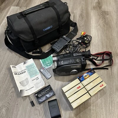 JVC GR-AX930U Compact VHS Camcorder Complete 8 Tapes All Cords Case More - Image 1 of 4