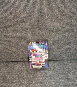 1957 CHEVY BEL AIR RED WITH FLAMES MUSCLE MACHINES 1/64  (E4) - Picture 1 of 2