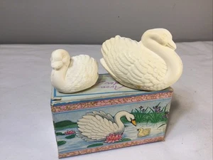 Vintage Avon Tender Love Swan Soap Set 3oz mom and baby white - Picture 1 of 4