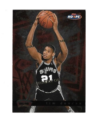 TIM DUNCAN 1997-98 SKYBOX NBA HOOPS " CHAIRMAN OF THE BOARD " ROOKIE #9 $30.00 - Image 1 of 2