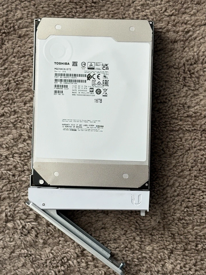 Toshiba MG09ACA16TE 16TB HDD Enterprise Grade - Image 1 of 1