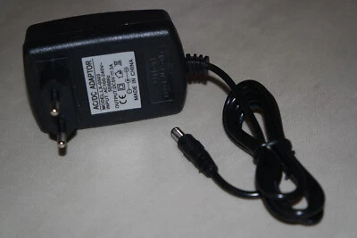 AC/DC Netzteil 5V Adaptor 3A Power Supply 5,5mm Hohlstecker NEU - Bild 1 von 4