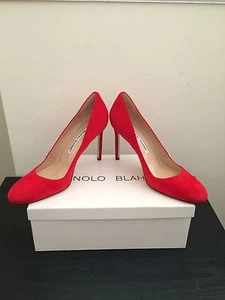 Nuevo en caja $595 Manolo Blahnik BB Gamuza Punta Redonda 7.5 Rojo - Imagen 1 de 8