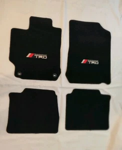 Alfombrillas negras con emblema TRD para Toyota Camry 2012-2017 - Imagen 1 de 4