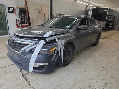 Used Front Left Door Window Regulator Front fits: 2015 Nissan Altima electric Sd - Image 1 of 4