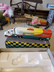 MAC TOOLS GATORNATIONALS 1:64 SCALE Transporter - Picture 1 of 12