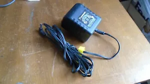 Genuine OEM Plantronics 9V 500mA AC Power Adapter 45561-02 UD-0905C FREE SHIP - Picture 1 of 2