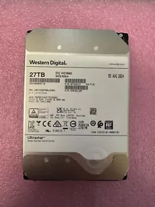Disque dur SATA HM-SMR 27 To Western Digital 0F62815 WSH722870ALE604 DC HC680 heures creuses - Photo 1/1