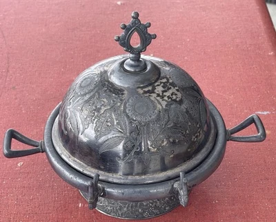 ANTIGUO PLATO DE MANTEQUILLA ABOVEDADO PLATEADO MERIDENS Foto 1 de 4