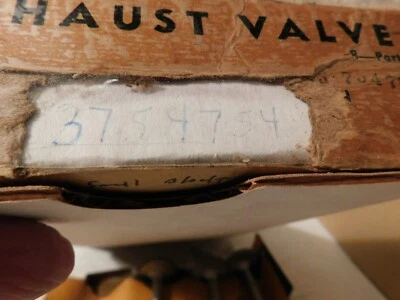 3754754 Válvula de escape Chevrolet 216 Chevrolet 216 BG BJ BK BL 3,8 L L L6 V8 1958-59 Foto 1 de 3