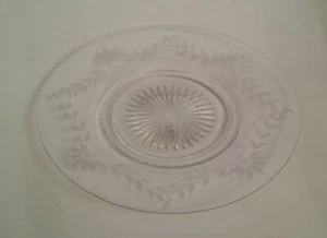 VINTAGE KLAR VERTIEFUNG GLAS GEÄTZTES BLATT DESIGN 11" SERVIERPLATTE TELLER - Bild 1 von 2