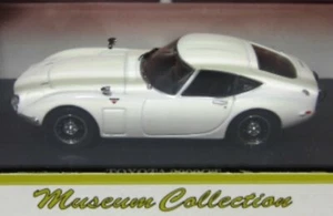 WOW EXTREMELY RARE Toyota 2000GT RHD White Black i 1967 03031W 1:43 Kyosho-Ebbro - Picture 1 of 3