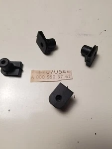 OEM Mercedes A0009903762 Original W164 Retainer Clips (4) - Foto 1 di 8