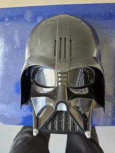 Star Wars Darth Vader Voice Changing Mask from The Disney Store 2014 Lucas Films - Picture 1 of 6