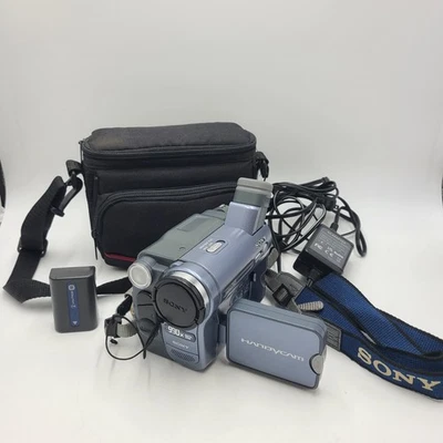 Sony CCD-TRV128 Handycam Vintage Video Camera Recorder with bag WORKING - Image 1 of 4