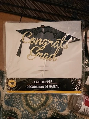 Выпускной торт топпер. Поздравления класс. Черный и золотой - Изображение 1 из 3