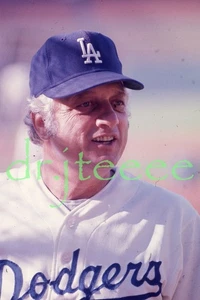 1976 Tom Lasorda LOS ANGELES DODGERS - 35mm Baseball Slide - Picture 1 of 1