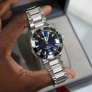 Oris Aquis Date Blue Black Bezel Mens Swiss 43.5mm Automatic Watch Box & Papers - Picture 1 of 21