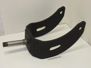 STEEL GREEN STAND ON ZERO TURN SPRAYER FRONT WHEEL CASTER W21-022 NEW TAKE OFF - Picture 1 of 4