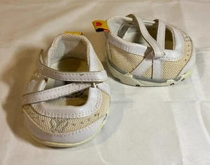 Build A Bear (BaB) Clothing Accessory - White Shoes with Butterfly - Picture 1 of 1