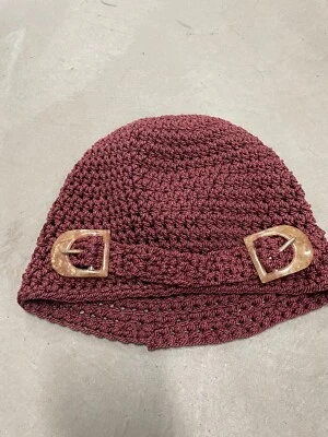 Vintage/Antiguo Óxido ganchillo años 20 Cloche/sombrero con hebillas de baquelita Foto 1 de 3