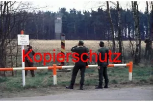 J67 Halt hier Grenze DDR BRD Grenztruppen Bundesgrenzschutz Lübeck Schlutup - Bild 1 von 1