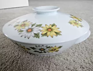 VTG RARE - 2 QT CASSEROLE WITH LID - NORITAKE MARGUERITE COOK N SERVE - DAISIES - Picture 1 of 20