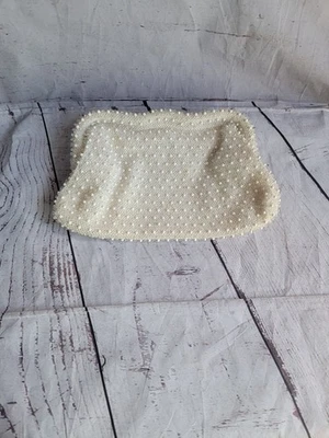 Lumured Corde' Bead white clutch evening bag purse hinged closed - Image 1 of 4