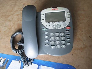 Avaya 4610SW IP VOIP Digital LCD téléphone entreprise Grey Display + HANDSET - Photo 1/1
