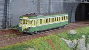 Ree Modeles MB230 Autorail X 2898, 1ère/2ème classe, Vert et Jaune, VAISE, SNCF - Picture 1 of 4