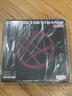 Mezco Toyz One:12 Marvel Doctor Strange 1/12th Action Figure NEW - Image 1 of 2