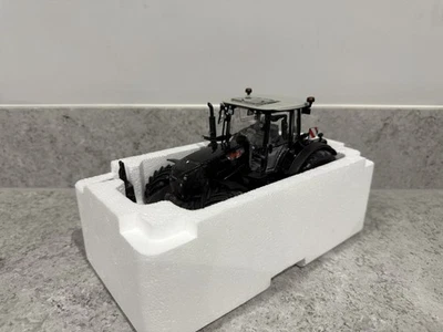 Wiking - Claas Arion 660 - Gunmetal Grey - 1:32 Scale - 02574710 - New/Mint - Image 1 of 4