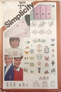 SIMPLICITY 5171 VTG 80s Transfers Embroidery Monogram Letter Craft Pattern UNCUT - Picture 1 of 7