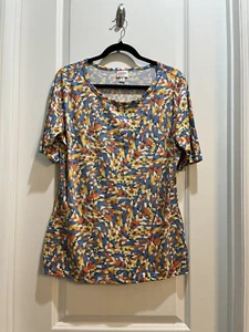 LULAROE GIGI Multicolor XL Armpit To Armpit 21” Half Sleeve length 29” - Picture 1 of 5